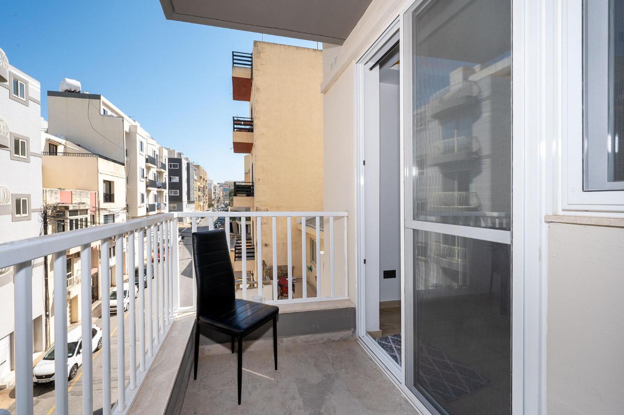 Modern 2 Bedroomed Apartment In 그지라 외부 사진