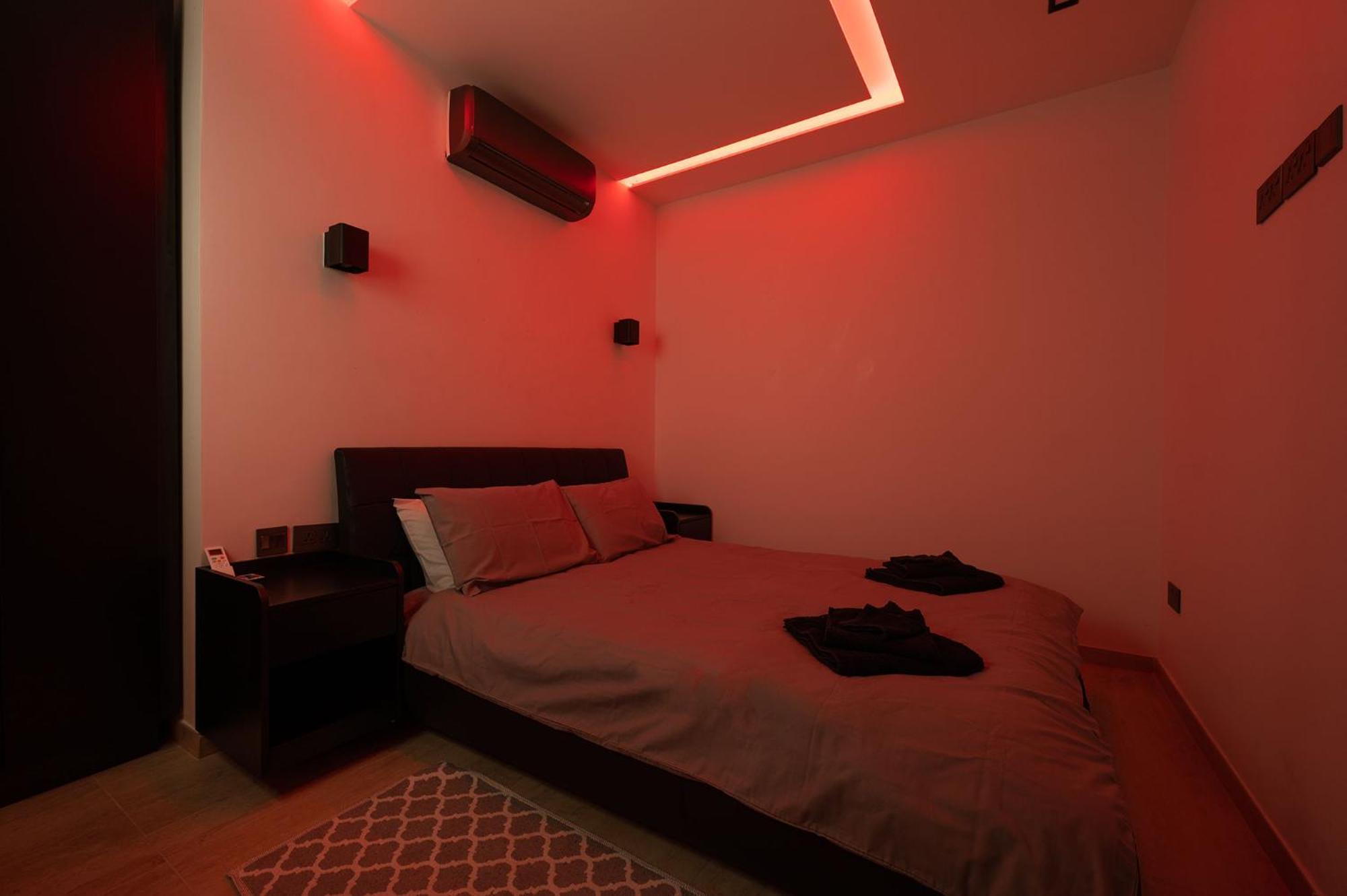 Modern 2 Bedroomed Apartment In 그지라 외부 사진