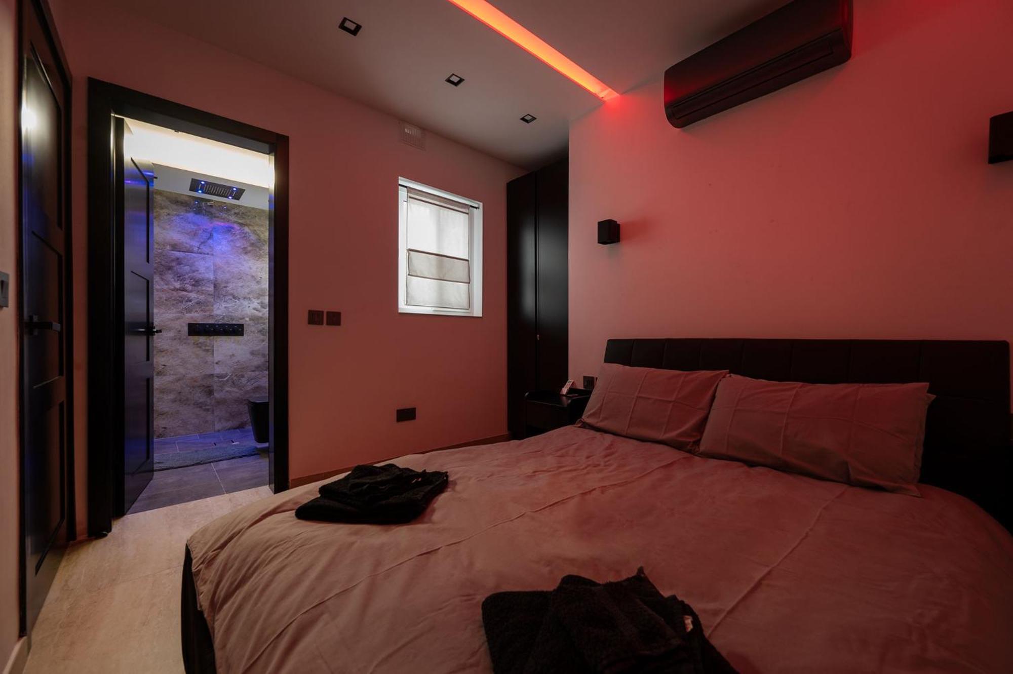 Modern 2 Bedroomed Apartment In 그지라 외부 사진